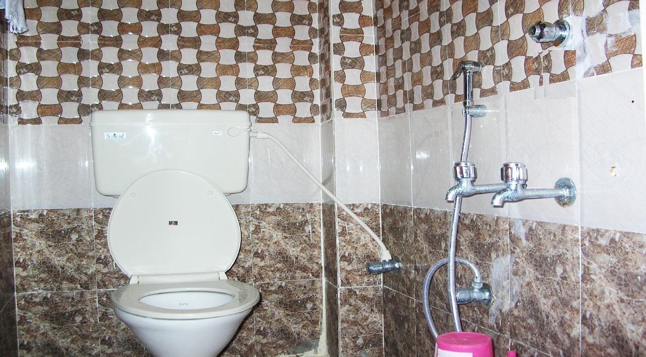 Sbs Residency Tirupati Hotel Renigunta Habitación foto